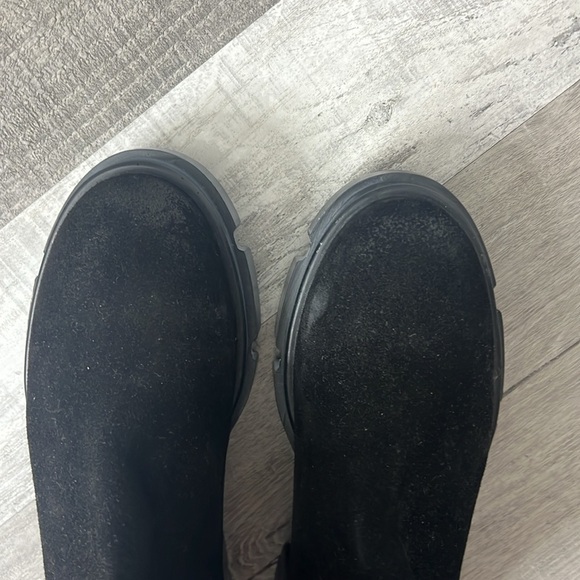 • NWOB $168 Free People Chelsea Suede Boots Distressed - Picture 8 of 14